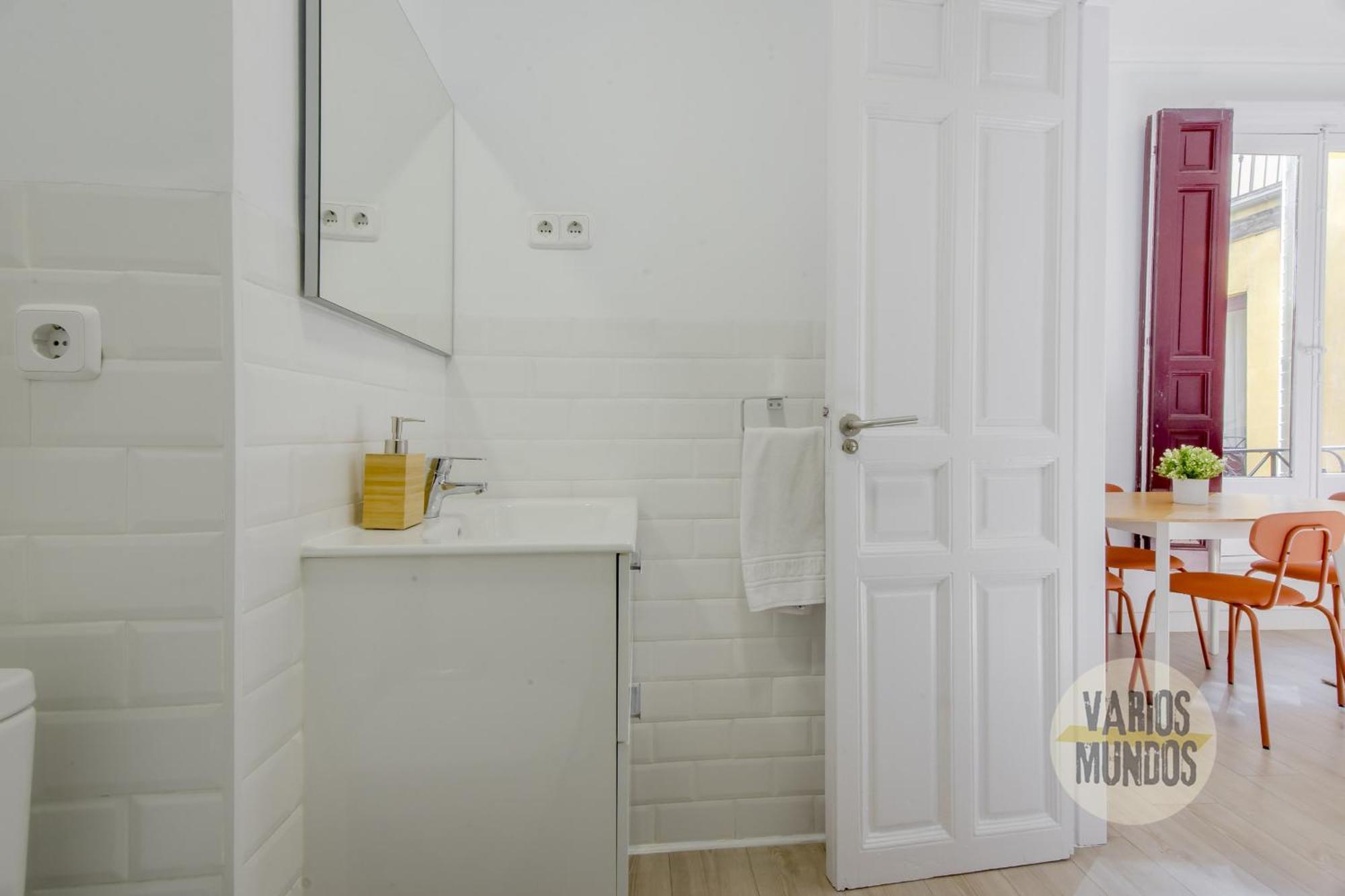 Elegant Apt Para 4Pax En Las Letras-Cortes Madrid Exterior foto